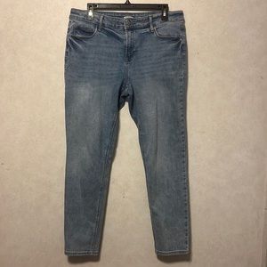 Ladies Old Navy Rockstar Super Skinny Jeans Size 12
